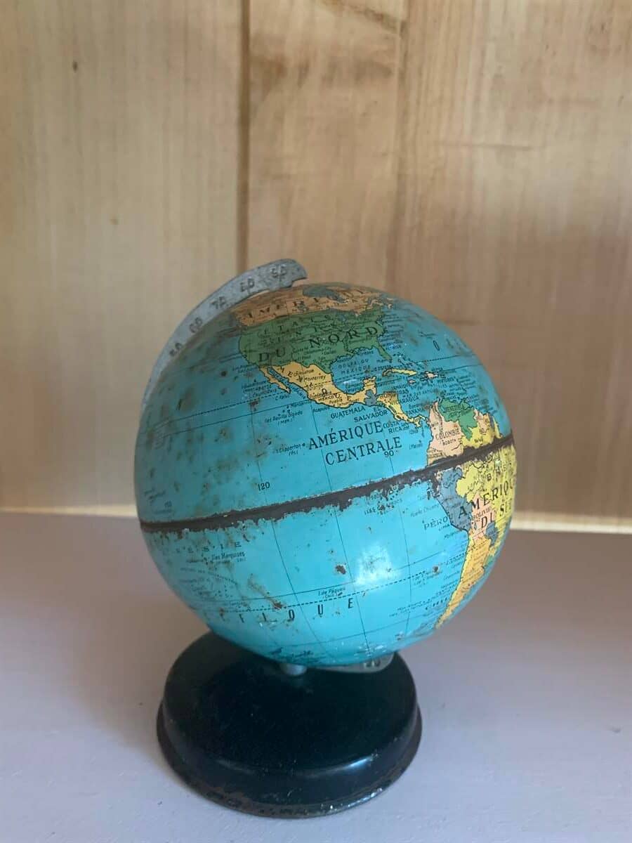 Globe terrestre en métal 1950/60